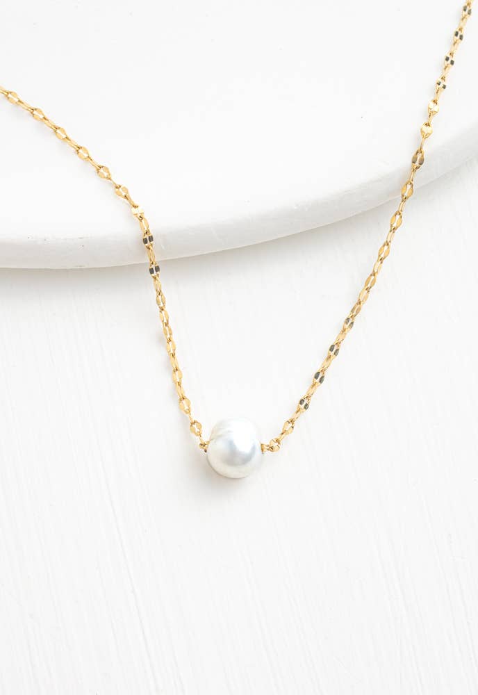 Annie Gold Pearl Necklace