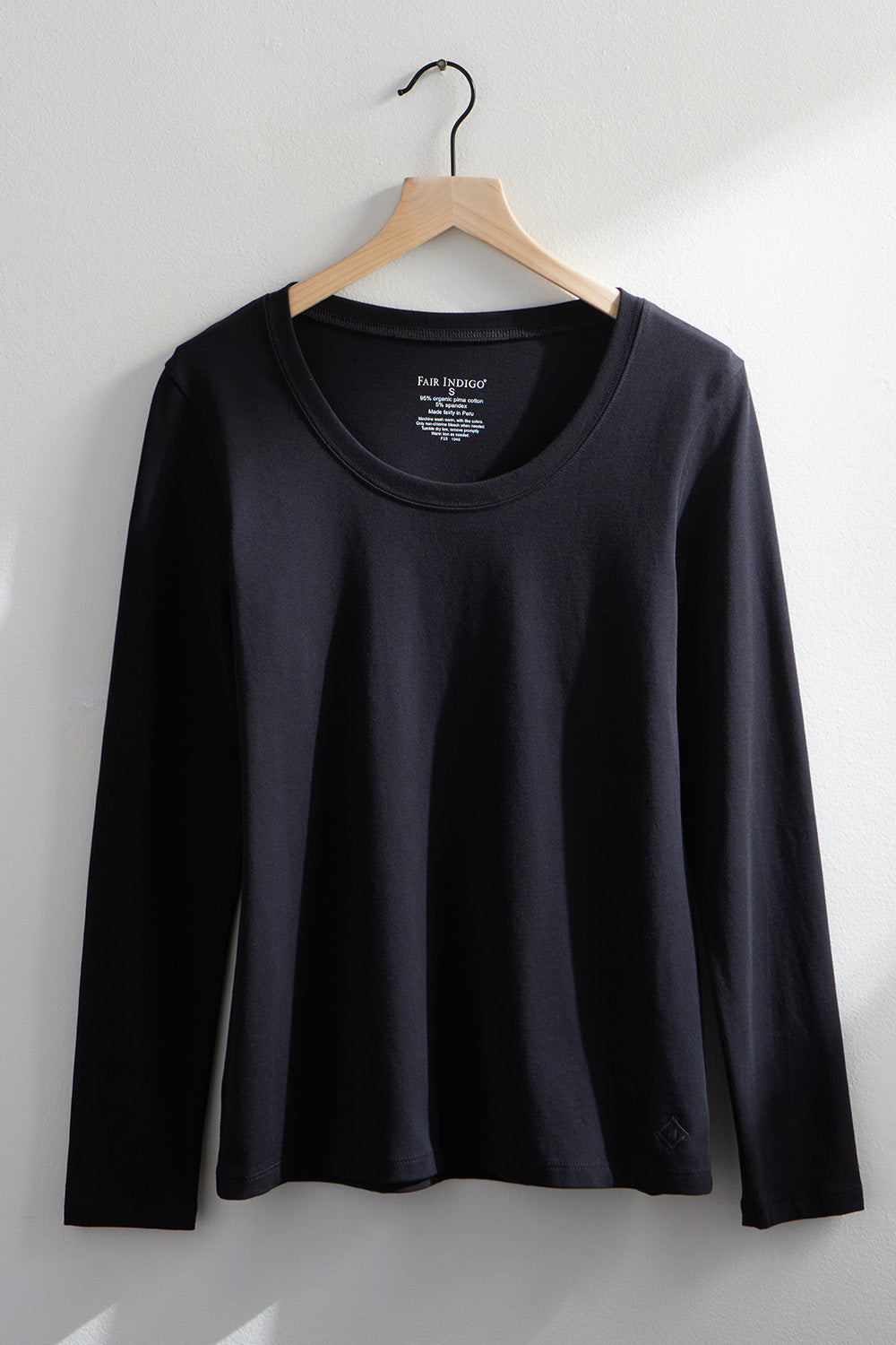 Women's Organic Cotton Scoop Neck Long Sleeve Tee