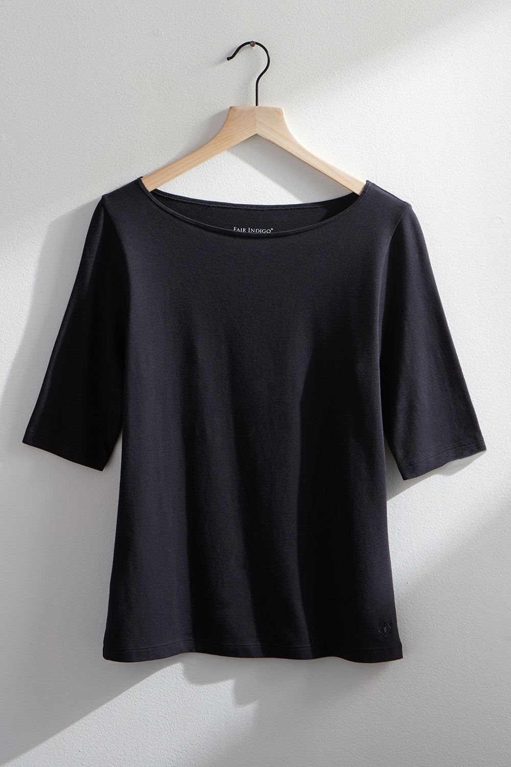 Women's Organic Cotton Elbow Sleeve Boat Neck Top