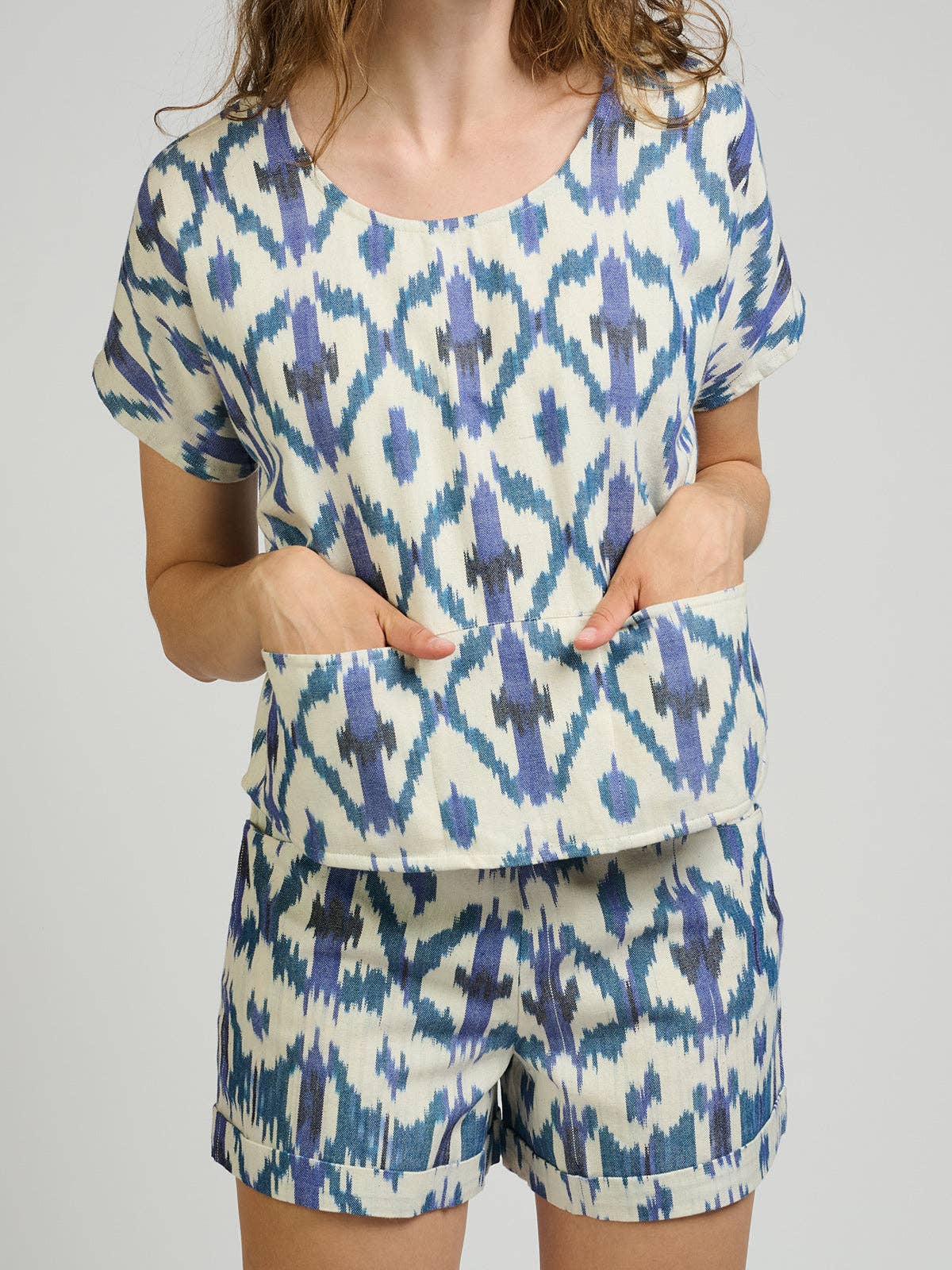 Serena Short Seashore Ikat