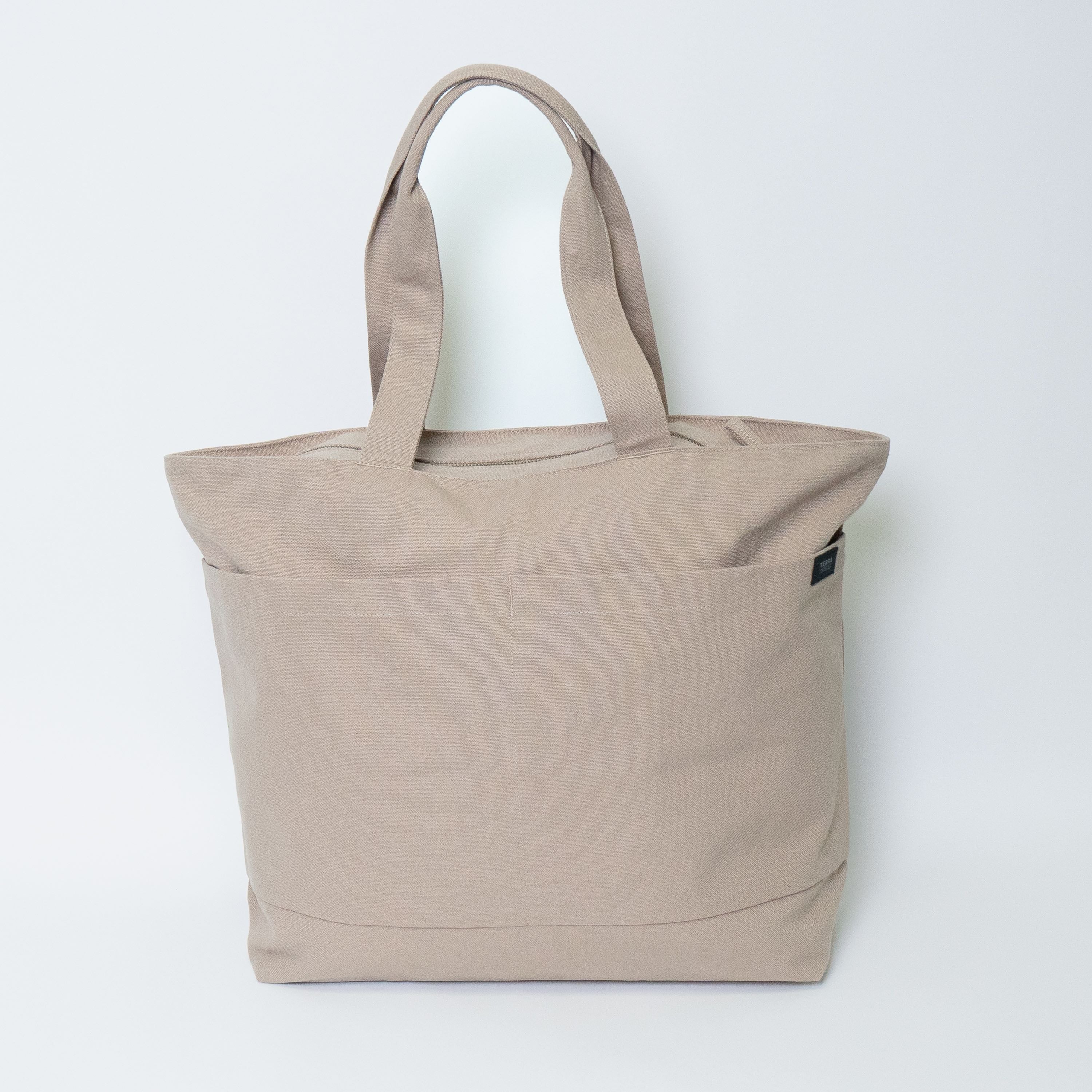 Tote bags with trolley sleeve