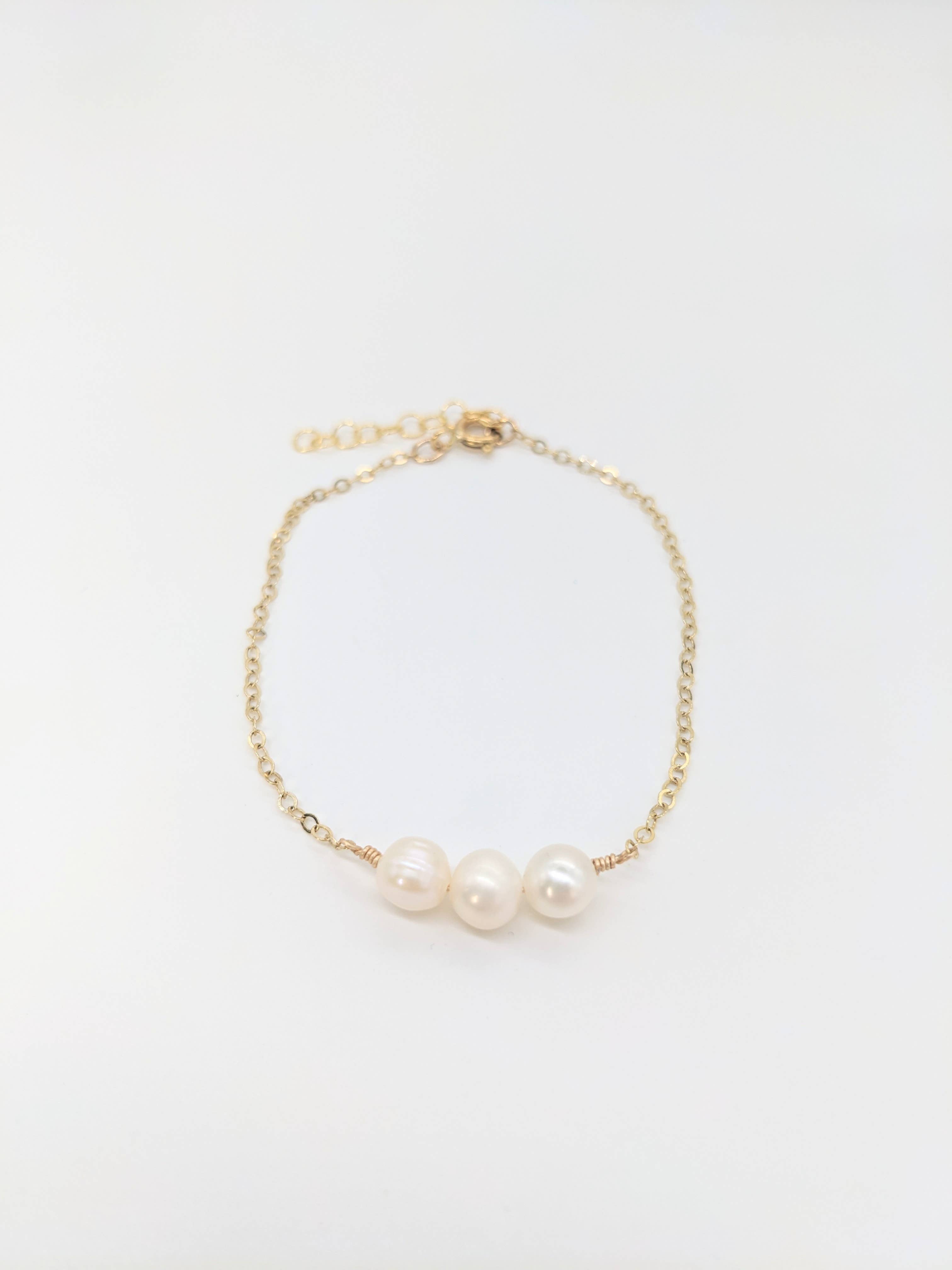 Leeda Pearl Bracelet in 14k Gold Filled