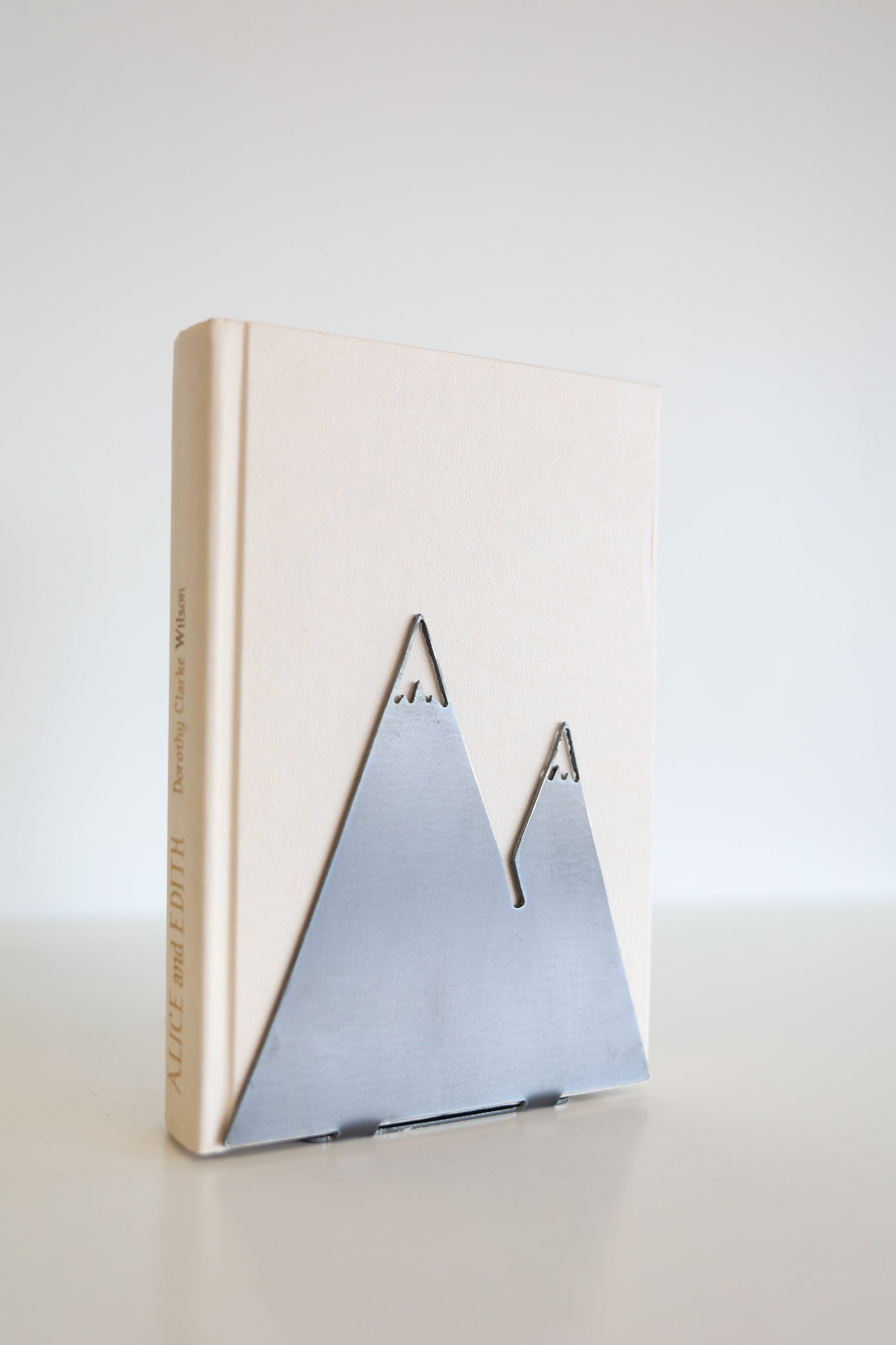 Mountain Bookend