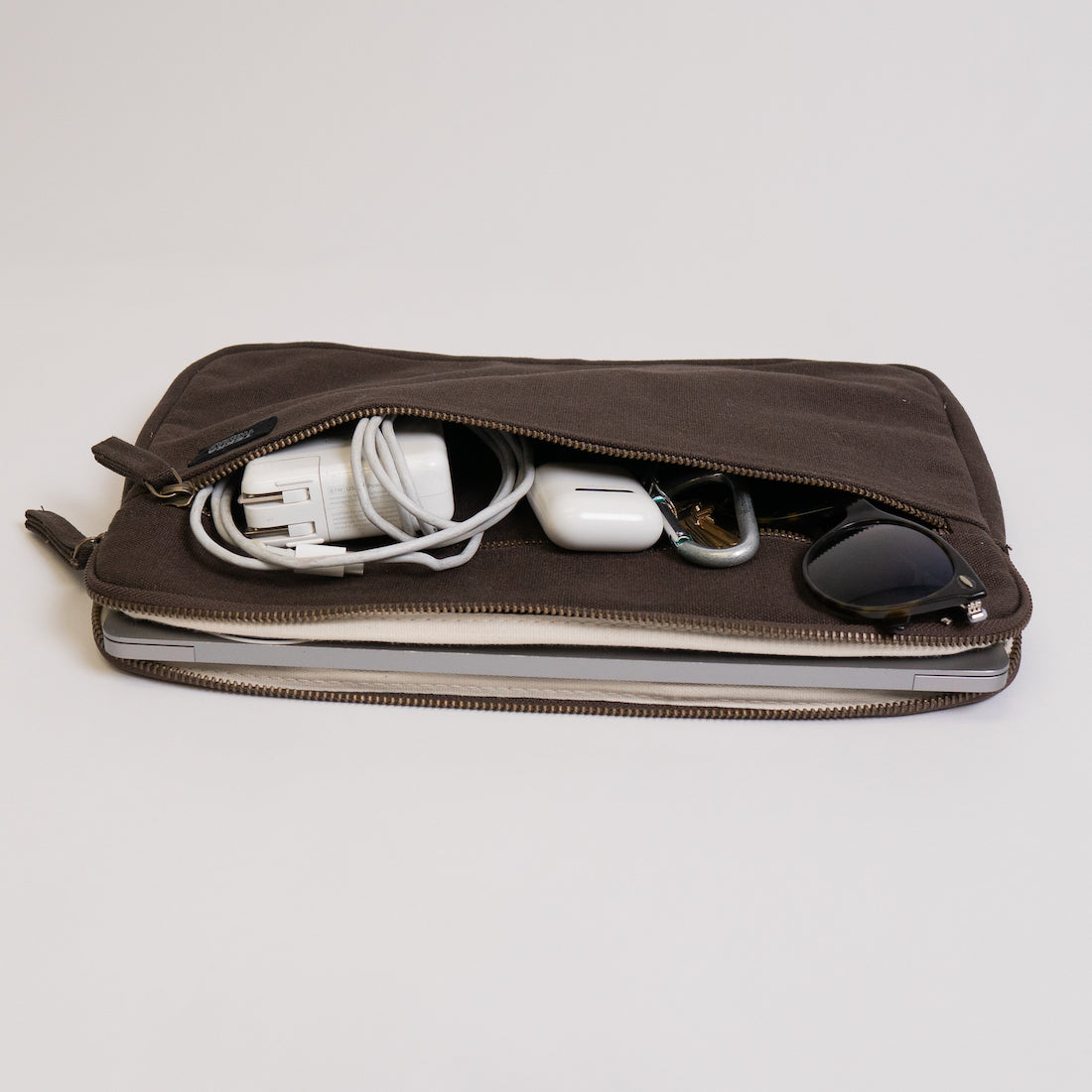 Erdig Laptop Sleeve 13 and 14 inches