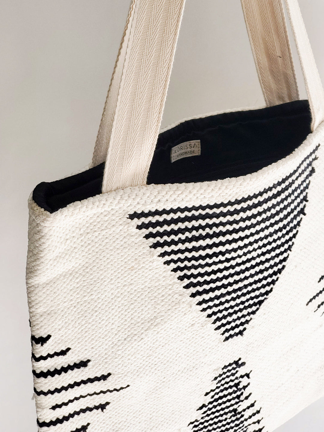 Kalo Shoulder Tote