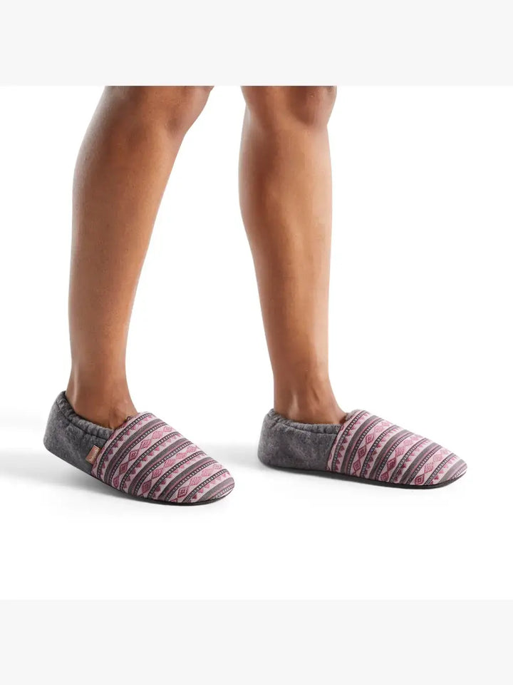 Women's Barberry Equinox Laidback | Fuchsia Cozy Slipper