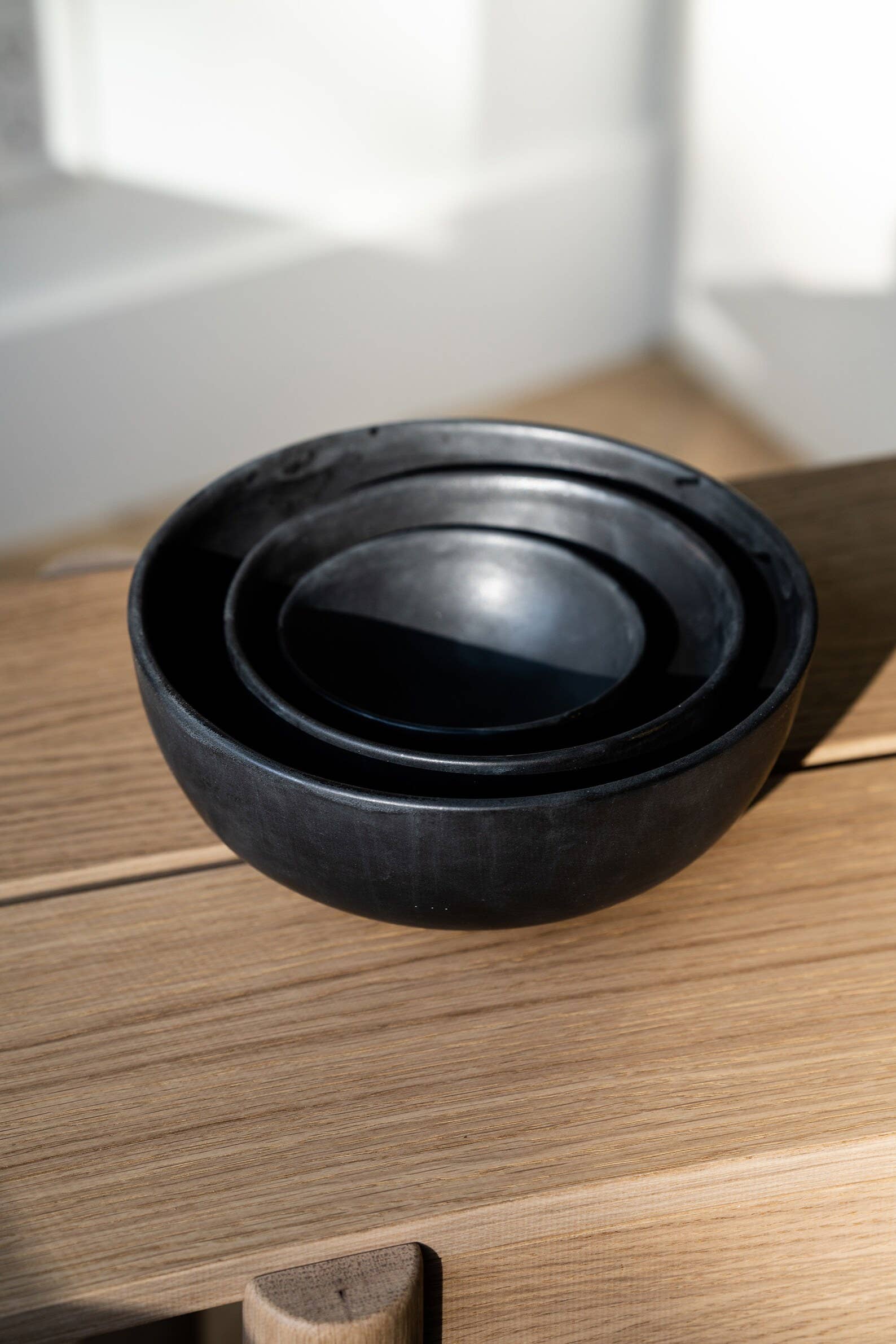 Black Matte Stoneware Salad Serving Bowl