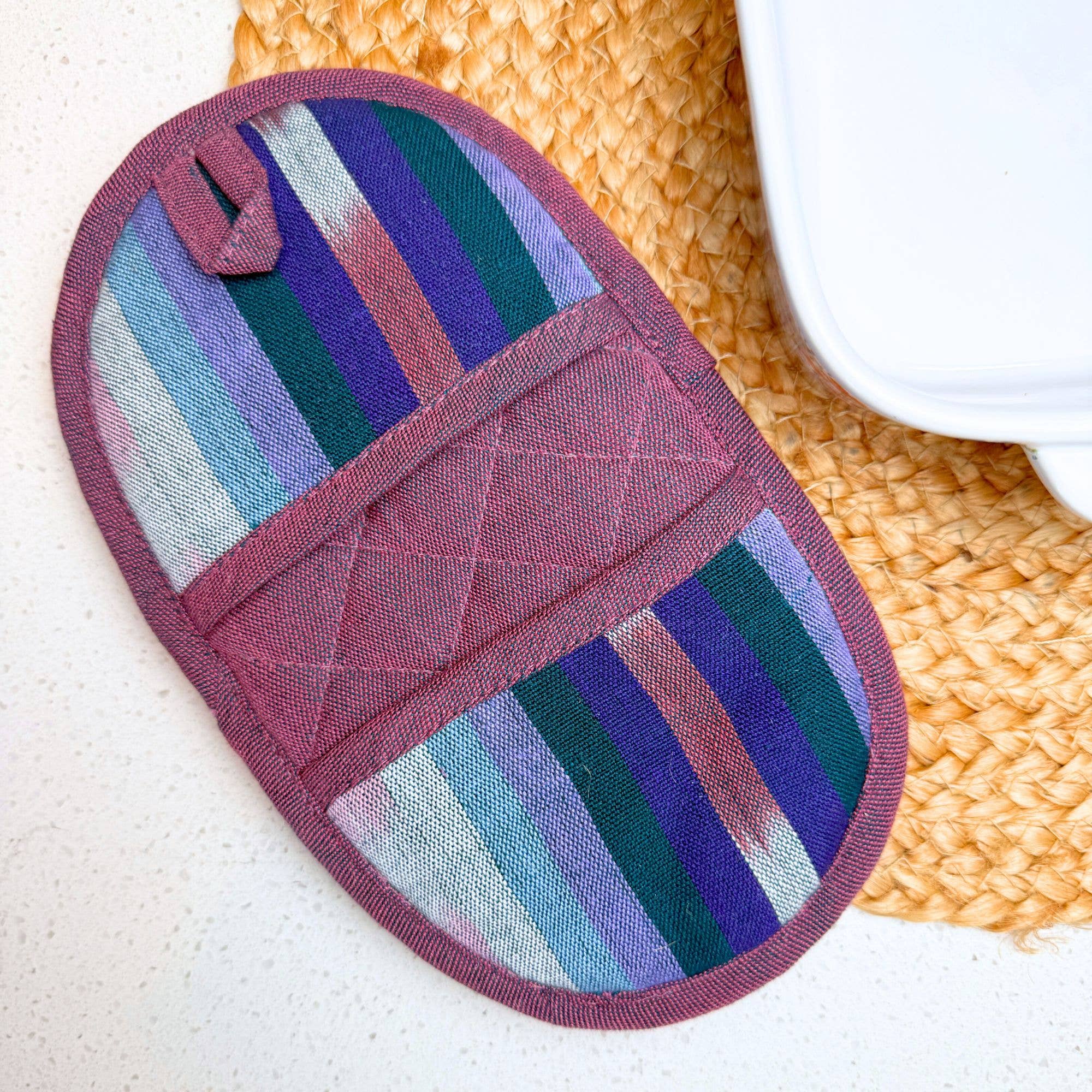 Double-Ended Oval Pot Holder