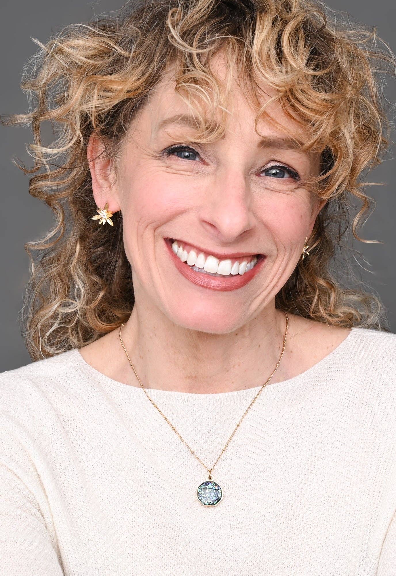 Cherished Reflections Locket