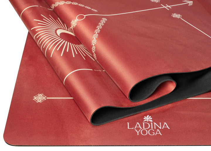 Warrior Red Velvet - Sustainable Yoga Mat