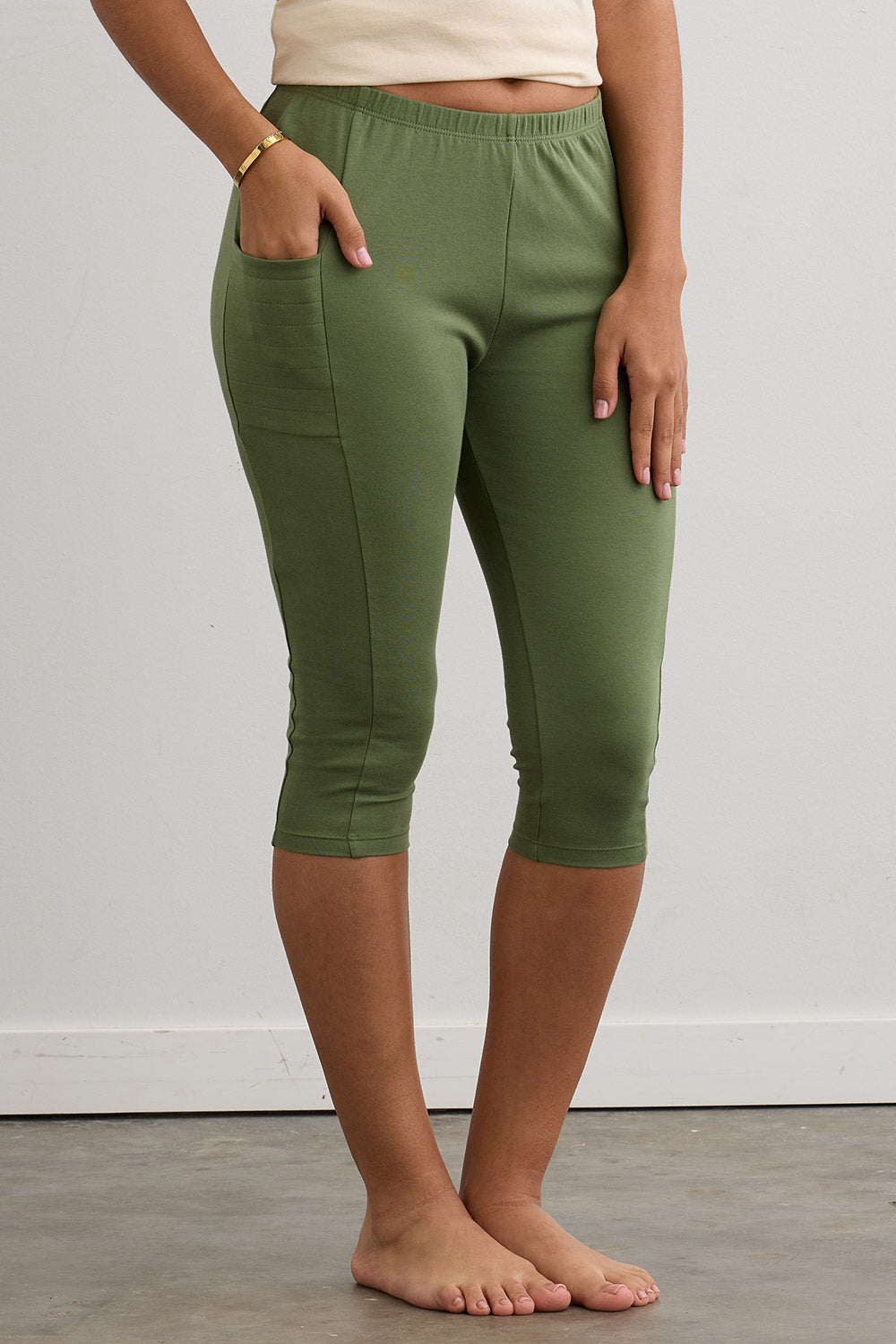 Women's Organic 100% Cotton Capri Leggings with Pockets