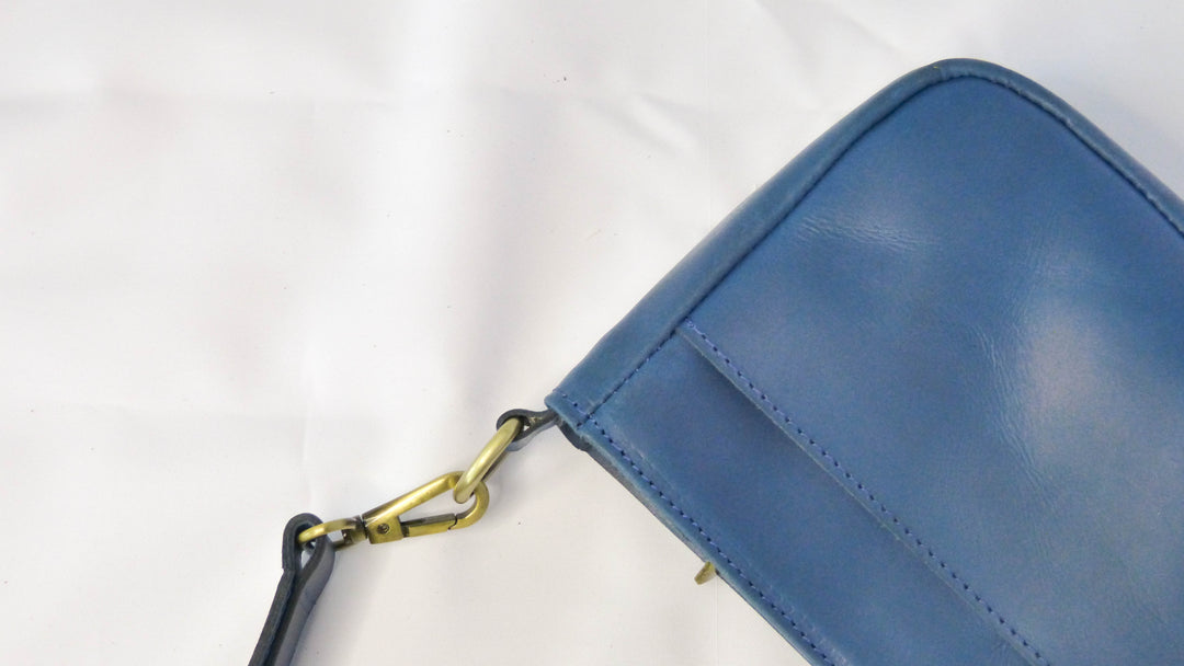 Jessica Leather Purse in Cornflower Blue