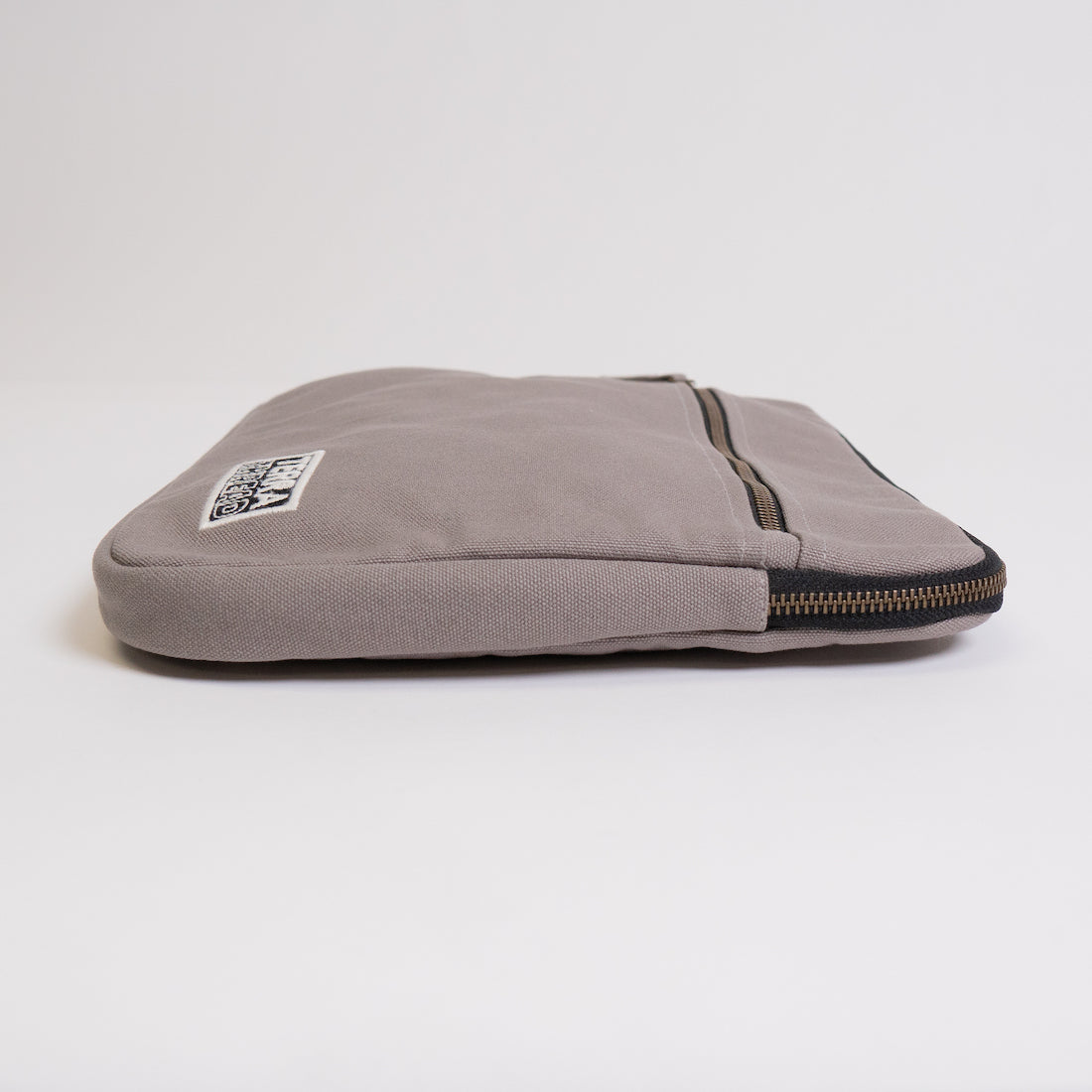 Erdig Laptop Sleeve 13 and 14 inches