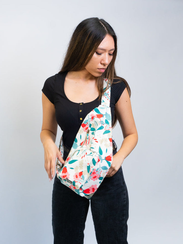 Gaia Sling bag