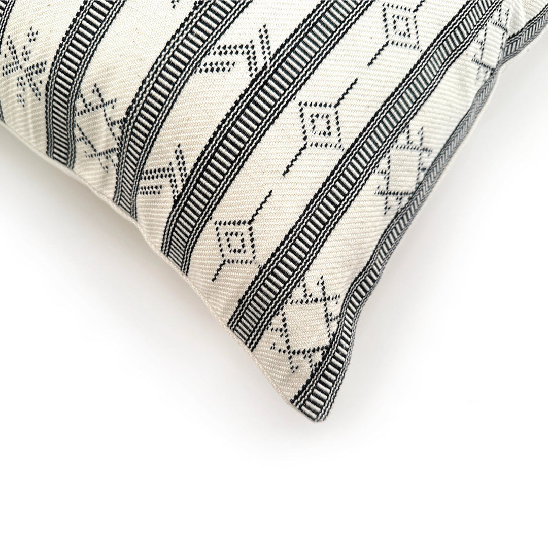 Black & White Aztec Print Pillow Cover