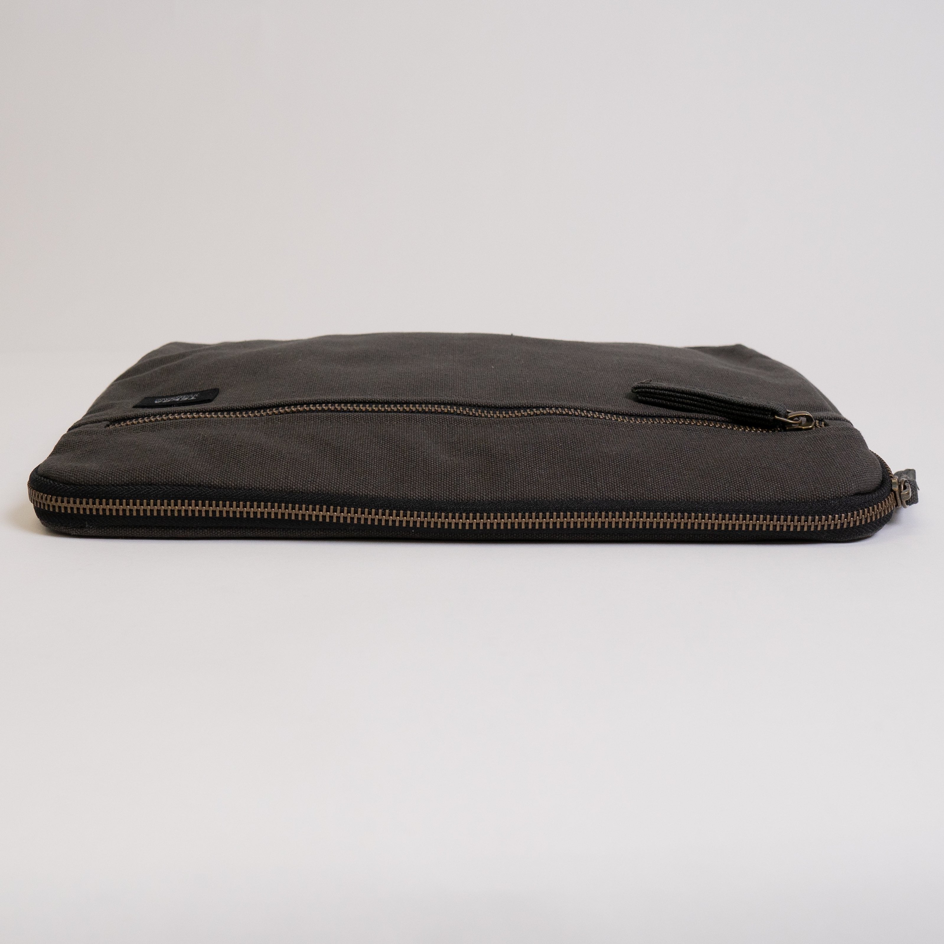 Erdig Laptop Sleeve 13 and 14 inches