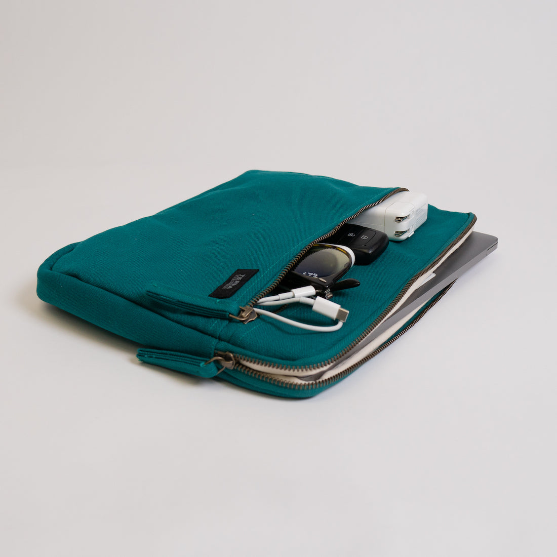 Erdig Laptop Sleeve 13 and 14 inches
