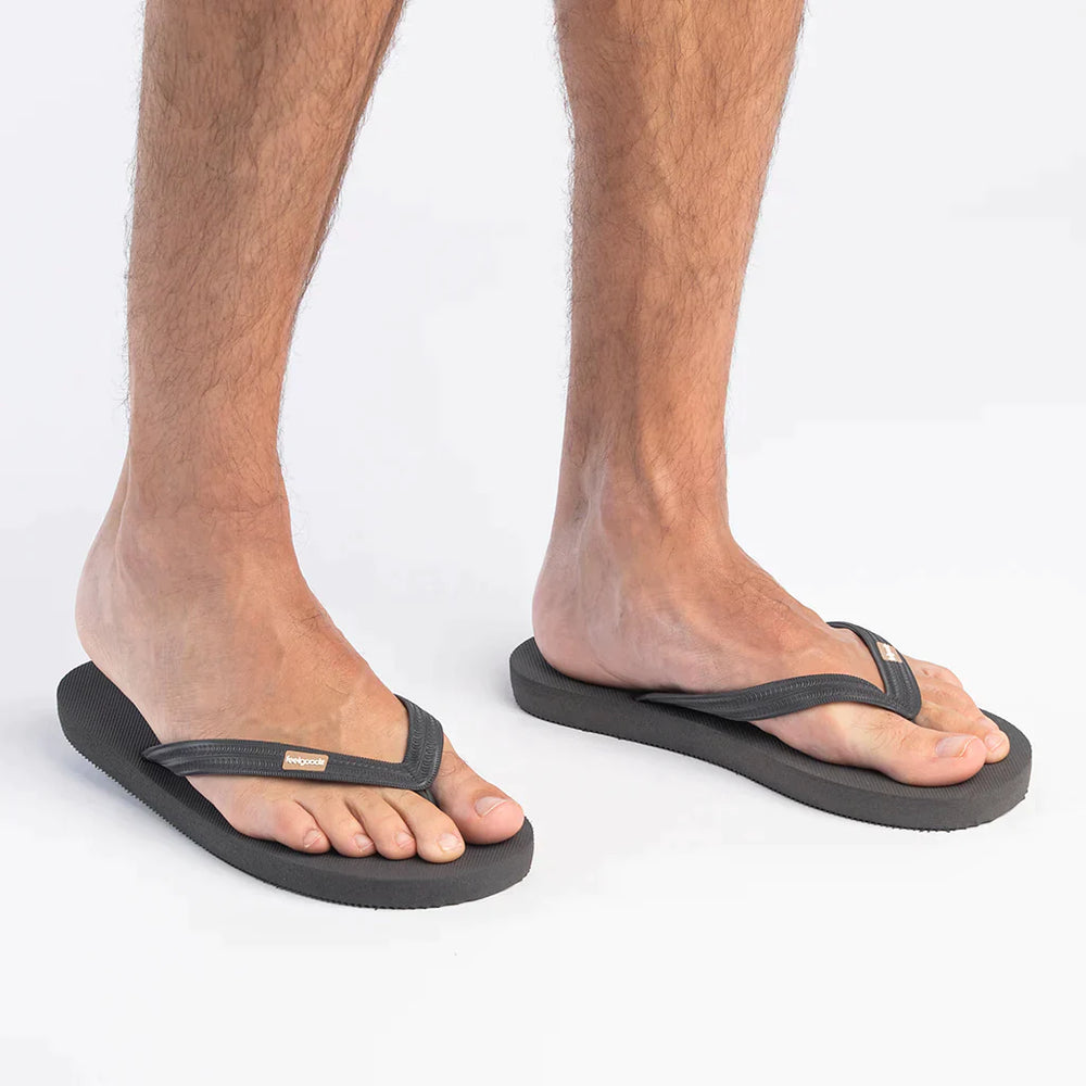 Men's Classicz Core Flip Flops - Ethical Trade Co