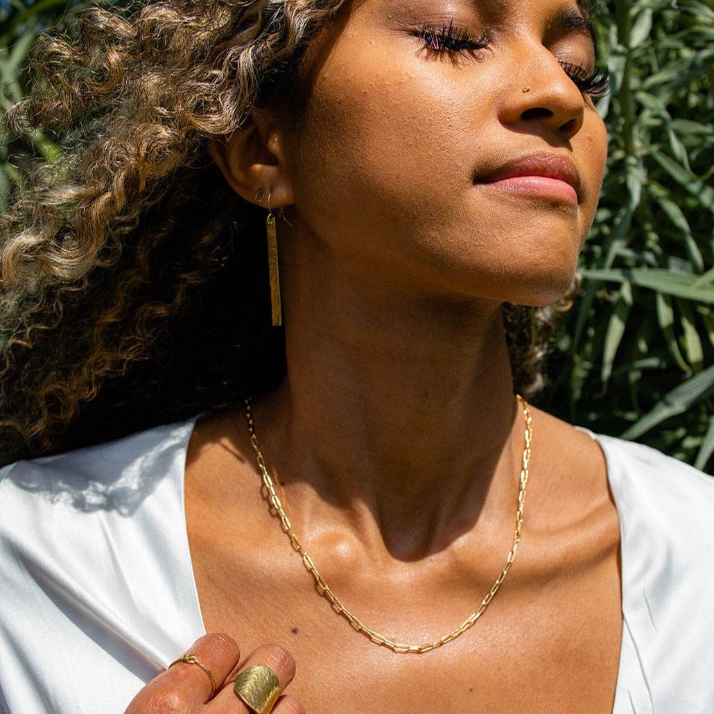 Frolic Paperclip Necklace: Gold tone